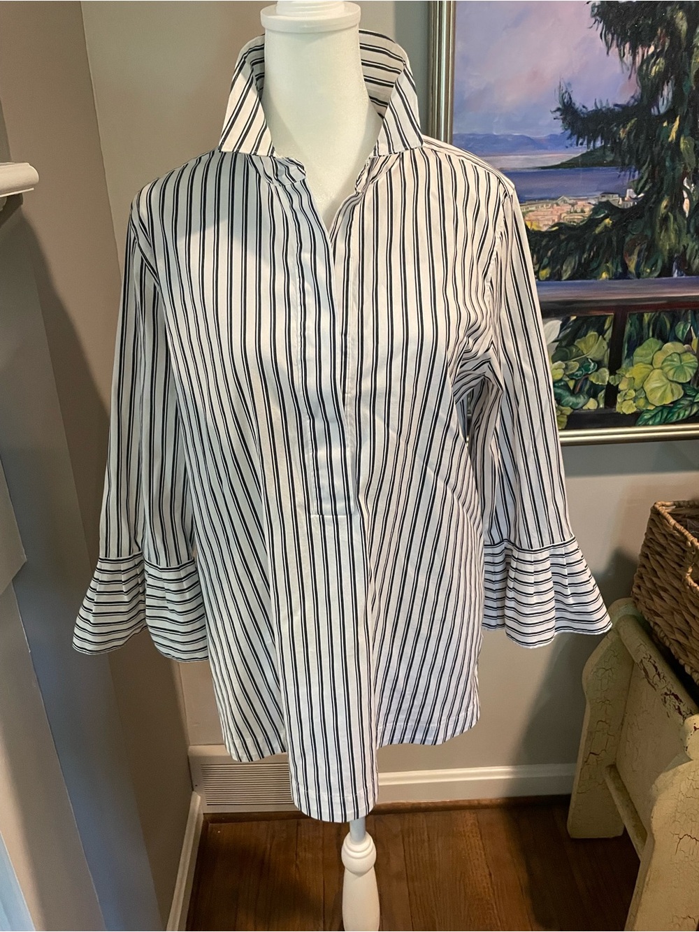 Crisp! Women's Sophisticated Striped Bell-Sleeve Popover Shirt - White/Black.